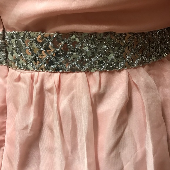 Dress - Picture 4 of 4